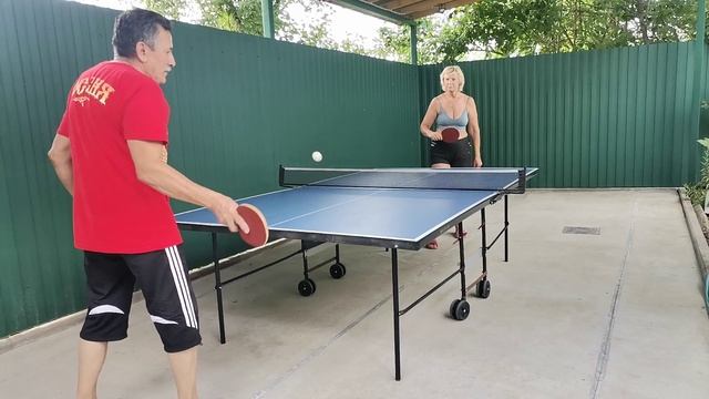 Теннис