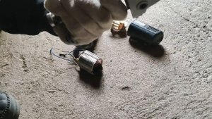 Болгарка в разбор. Утилизация ненужного электроинструмента. Добываю цветной металл