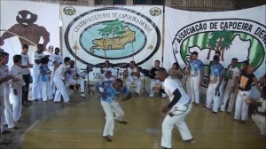 CENTRO CULTURAL DE CAPOEIRA DENDÊ