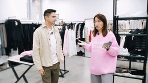 Миллион на магазине женской одежде в регионе. Как открыть шоурум.