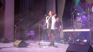 НАДО ЖЕ  (Муз. и сл. - Владимир Кузьмин, 1987 г.) Группа "Поселяне", вокал - Дарья