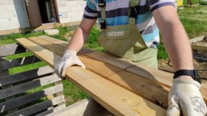 пробую обжигать доску для бюджетного забора по технологии shou sugi ban