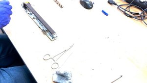 Видеоинструкция по замене тканевой накладки прижимной планки печки FK-1150. Для специалистов!