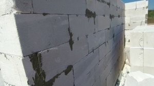 Перекрытие входной двери.  Обзор что сделали за месяц.  Ушп, газобетон.  Крым.