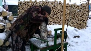 Винтовой Дровокол