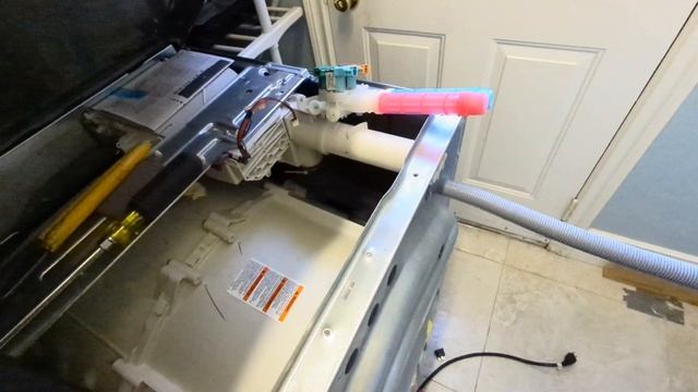 Стиральная машина не набирает воду, ошибка E11, ремонт, смотреть онлайн