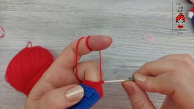 AMİGURUMİ MARİO TARİFİ 3.Bölüm (vücut yapımı)/Pequeño Mario Bros смотреть онлайн