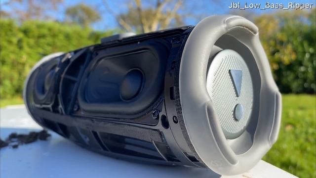 Jbl Charge 5 - Bass Test Grill Off