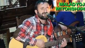 Саши Заифи тут Мунд цавицат