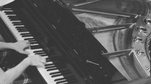 Сливки в кафе (piano music)