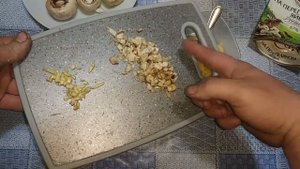 Сочнейшие и вкуснейшие шампиньоны с сыром и майонезом в микроволновке