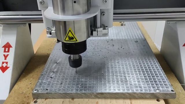 Фрезеровка листового алюминия на станке 600х400х110
