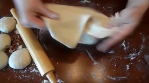 Плэчинта - молдавский национальный пирог. Всё очень просто и вкусно.