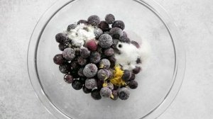 Галета с черникой и сливочным сыром