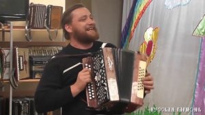 Иван Киселёв, Под окном широким