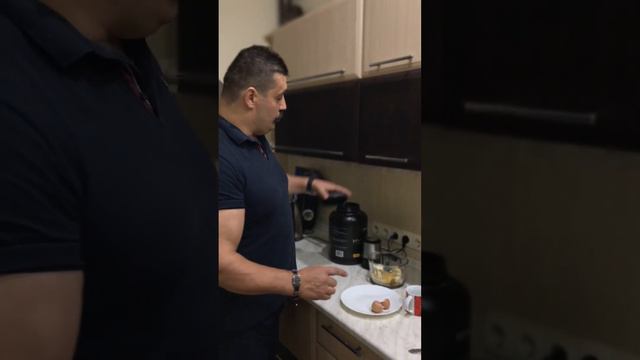 БОГАТЫРСКАЯ КАША НА ЗАВТРАК. ЧАСТЬ 2. ДМИТРИЙ ХАЛАДЖИ. смотреть онлайн