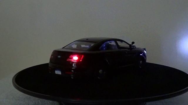 1:24 SPECIAL SERVICE POLICE INTERCEPTOR смотреть онлайн