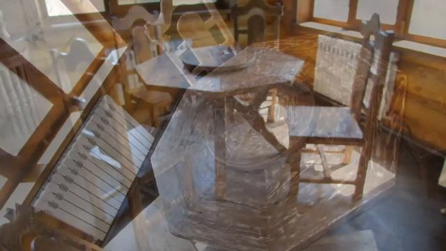 Мебель под старину для загородной усадьбы