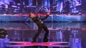 Нереальный танец на шоу талантов