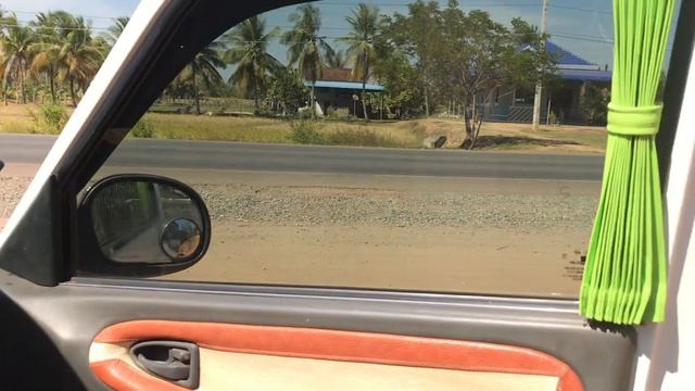 Ssangyong Istana Year 2001 Super prime 15 seats in Cambodia смотреть онлайн