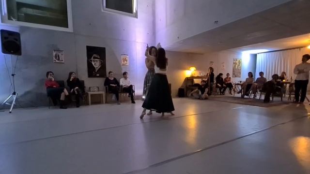 Iris & Kseniia dance Zamba de Amor en Vuelo (Tamara Castro) | Milonga San Pugliese, Vienna смотреть онлайн