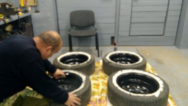 Подготовка зимних колес к зиме. Lada XRAY Cross смотреть онлайн