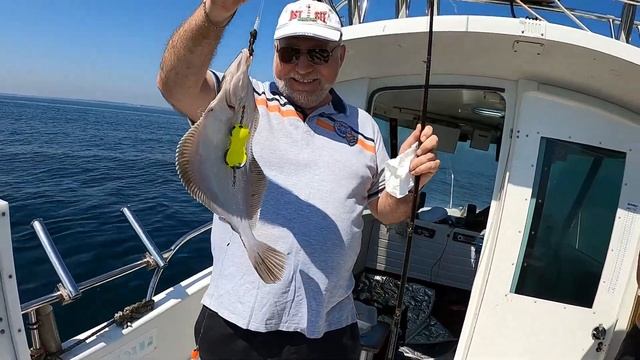 Рыбалка на морском катере!Ловим камбалу на Балтике!Седой Бродяга из Германии.