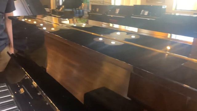 Refurbished Yamaha U2 Upright Piano #2373364 смотреть онлайн