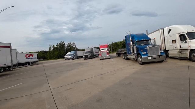 Дальнобой по США / Реальная зарплата на драйвене / Июль 2023 смотреть онлайн