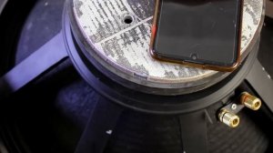 Концертный 18" динамик за 200 руб.  3$ под ремонт .