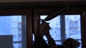 Монтаж деревянного евро окна (балконный блок)