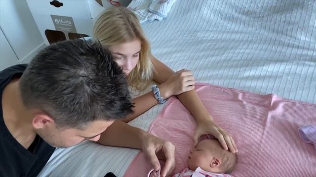 Наоми после РОДДОМА!!! Первый день дома смотреть онлайн