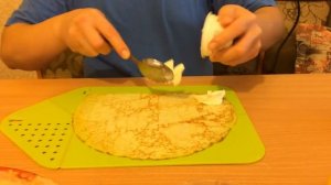 Блинный рулет с семгой идеальная закуска. Как приготовить блины с начинкой..