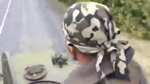 Юрий Шаповалов передал гуманитарную помощь военным на Востоке