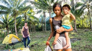 Живем на острове в палатке с малышом и Найви у себя на участке, питаемся кокосами и рыбой на костре