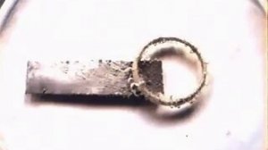 Поведение золота и цинка в соляной кислоте