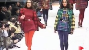 GIANNI VERSACE Fall 1991/1992 Milan - Fashion Channel