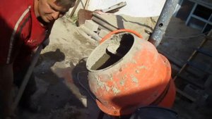 Заливка стяжки под мангальную  зону.