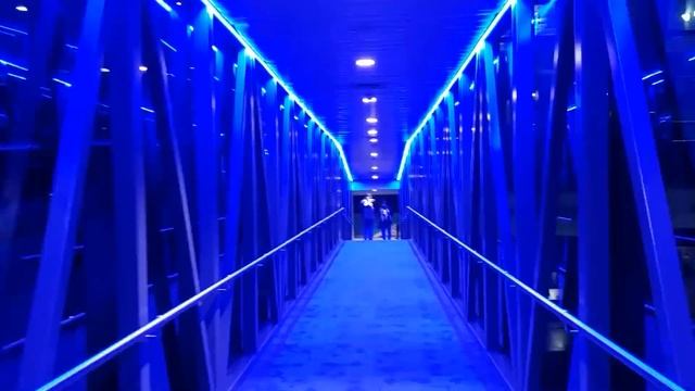 Tablet "Murah" Terbaik? Unboxing New iPad 2018! смотреть онлайн