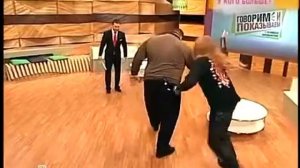 Джигурда напал на человека гиганта