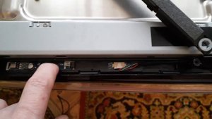 Samsung UE32C4000PW не реагирует на кнопки и пульт