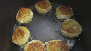 Рыбные котлеты с гречкой