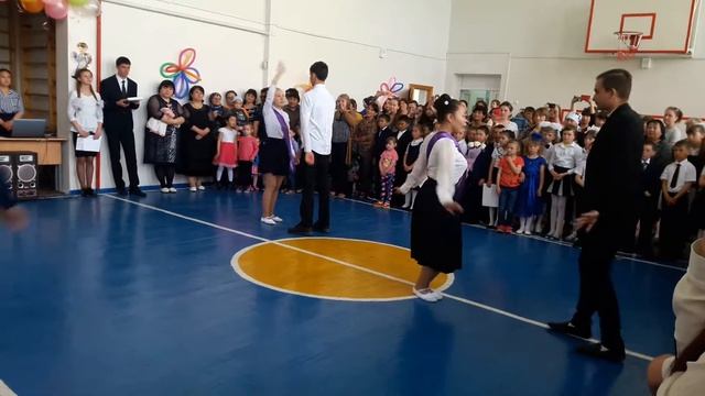 Школьный вальс 2018 Ильичевская средняя школа? смотреть онлайн