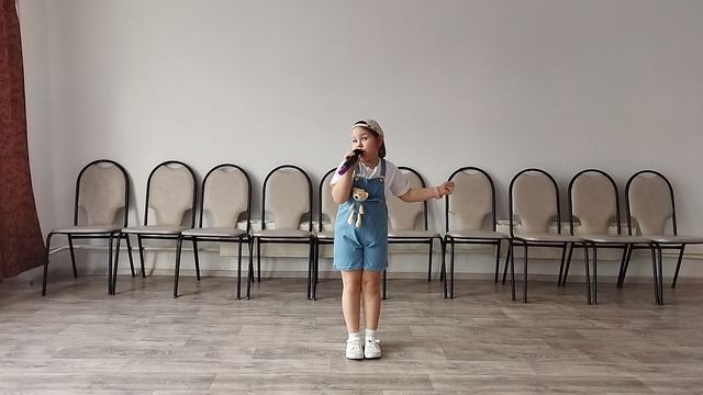 Повинич Дарина 7 лет. "Любимый папа"