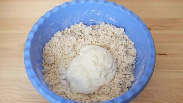Песочный пирог с курагой