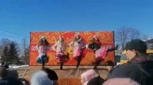 Танец "Я огонь, ты вода" в исполнении коллектива "Мечта"