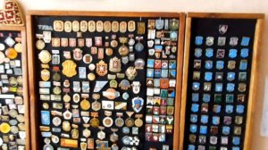 Огромная коллекция значков