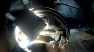 Nissan Xterra 3.3 4WD. Замена шпилек заднего колеса.