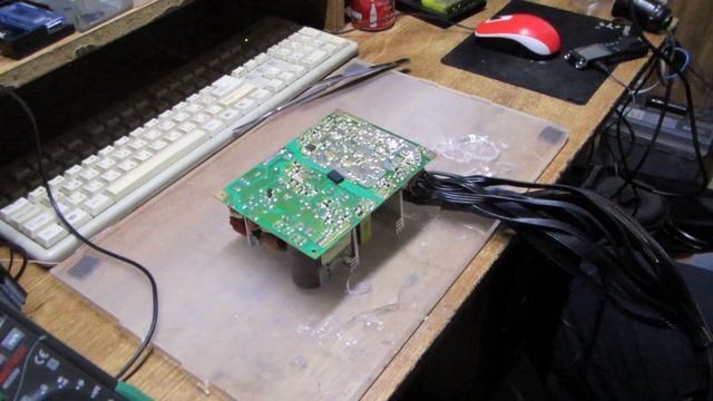 Ремонт БП Seasonic SS-620GB Active PFC F3, дежурка есть, запуска нет смотреть онлайн