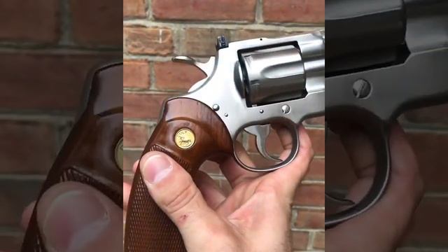 Colt PYTHON 357 MAGNUM